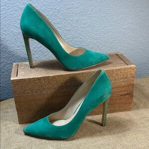 Nine West Vibrant Green Suede Heels